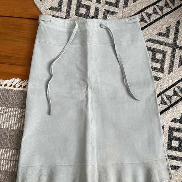 Vintage Abercrombie & Fitch 100% Leather Skirt - Unique Find! - Picture 2 of 6